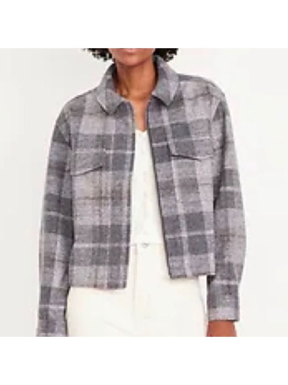NWT Grey Plaid Shirt Jacket Zip with pockets PTP 20” j22